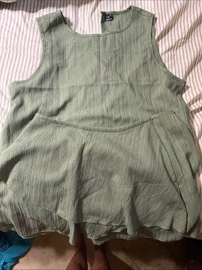 SHEIN Light Olive Textured Sleeveless Tank